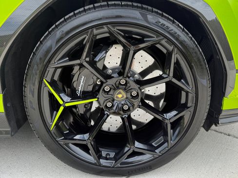 Used 2023 Lamborghini Urus Performante AWD/4WD image 62