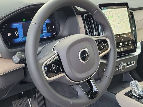 New 2026 Volvo XC90 B6 Ultra w/ Protection Package AWD/4WD image 8