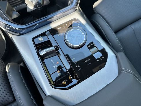 New 2026 BMW X3 xDrive30 w/ Premium Package image 20