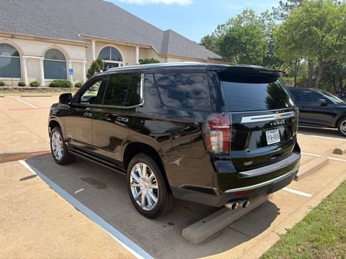 Used 2021 Chevrolet Tahoe High Country RWD image 11