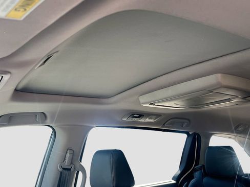 Used 2024 Honda Odyssey Touring image 23