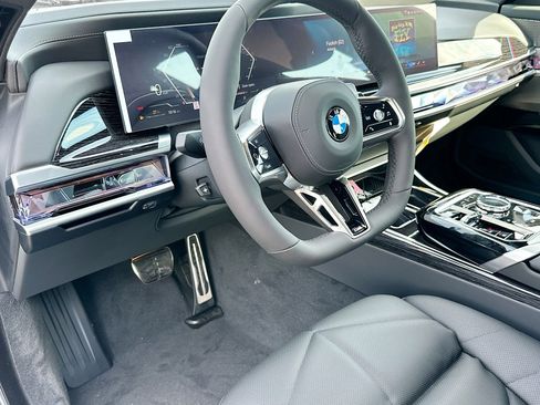 New 2026 BMW 740i w/ Premium Package image 7