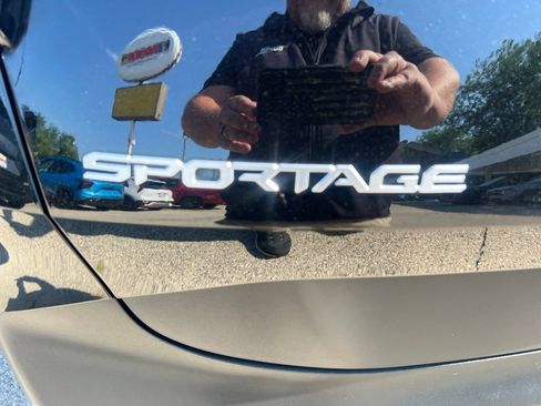 Certified 2023 Kia Sportage EX AWD/4WD image 31