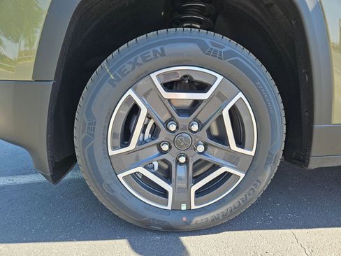 New 2026 Jeep Cherokee Laredo AWD/4WD image 20
