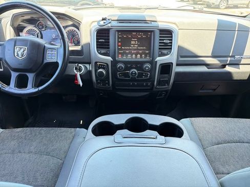 Used 2017 RAM 1500 Big Horn AWD/4WD image 9