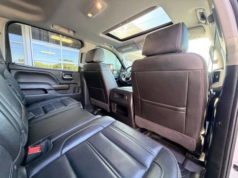 Used 2019 GMC Sierra 2500 Denali w/ Duramax Plus Package AWD/4WD image 38