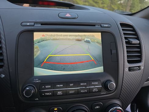 Used 2016 Kia Forte EX w/ EX Premium Package image 23