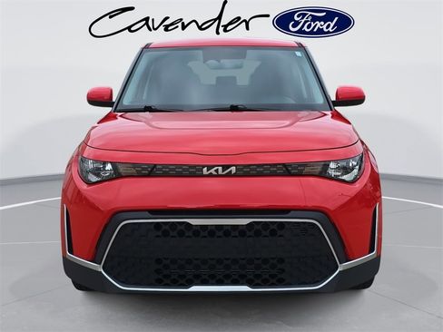 Used 2025 Kia Soul LX w/ LX Technology Package image 2