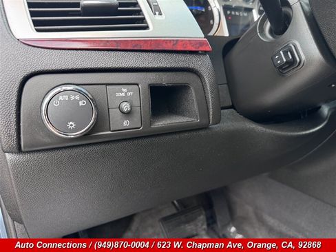 Used 2010 Cadillac Escalade 2WD image 19