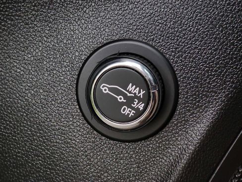 Used 2023 Buick Envision Essence w/ Sport Touring Package image 26