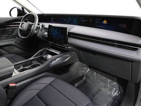 New 2026 Lincoln Nautilus Reserve AWD/4WD image 15