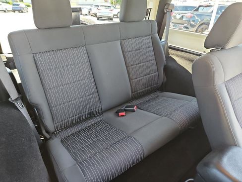 Used 2012 Jeep Wrangler Sahara w/ Connectivity Group AWD/4WD image 20