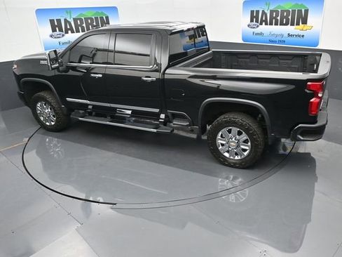 Used 2024 Chevrolet Silverado 2500 High Country w/ High Country Premium Package image 24