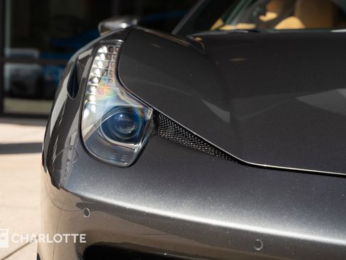 Used 2010 Ferrari 458 Italia Coupe image 3