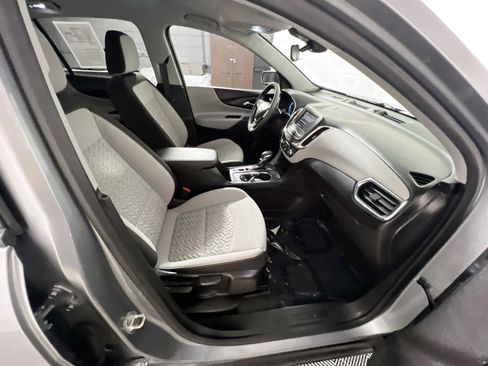 Used 2023 Chevrolet Equinox LS w/ LS Convenience Package FWD image 31