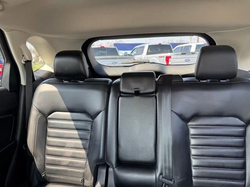 Used 2024 Ford Edge SEL w/ Convenience Package AWD/4WD image 4