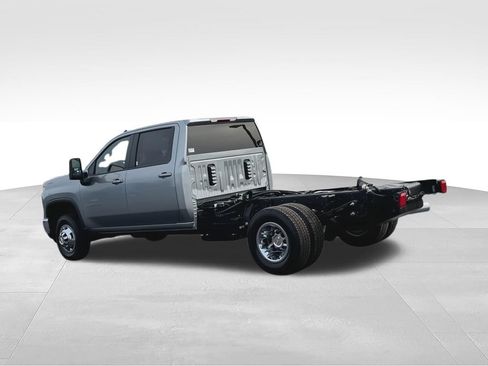 New 2026 Chevrolet Silverado 3500 LT w/ Convenience Package AWD/4WD image 6