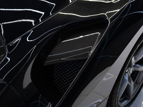 Used 2018 Ferrari 488 Spider RWD image 21