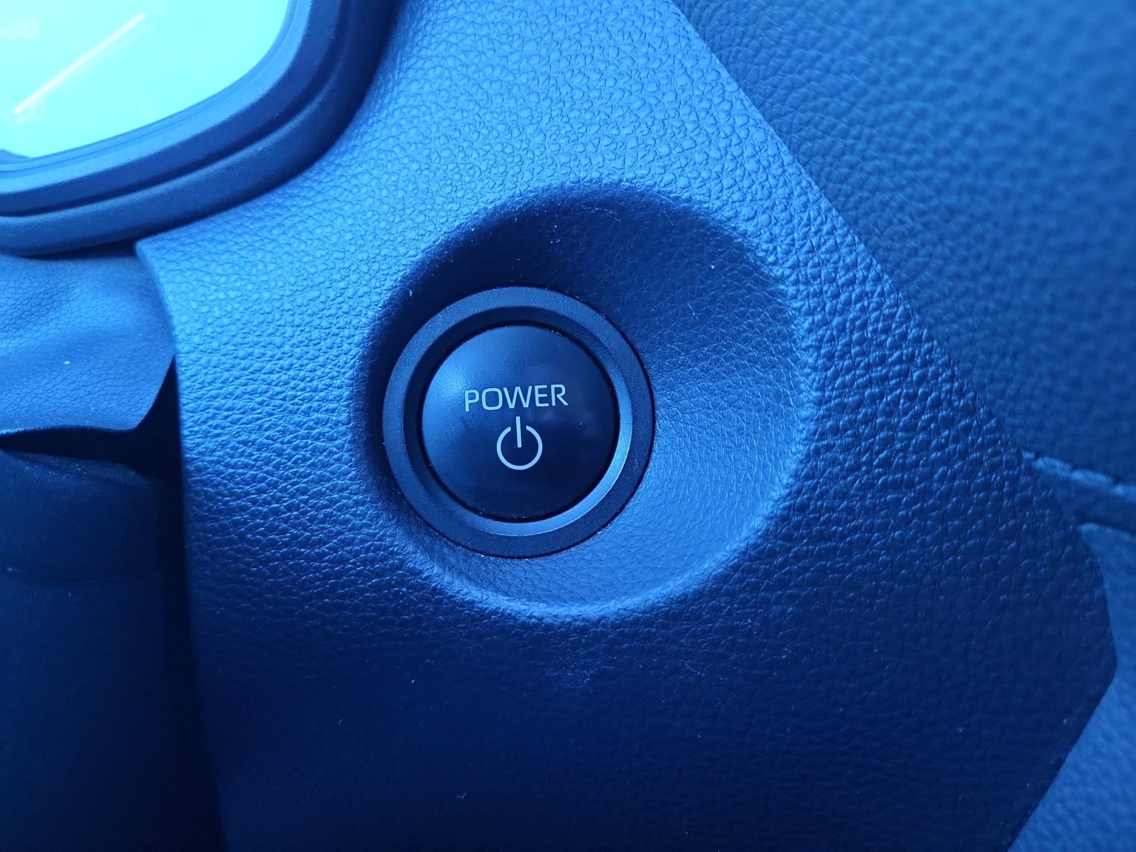 Used 2024 Toyota Corolla Cross AWD Hybrid image 31