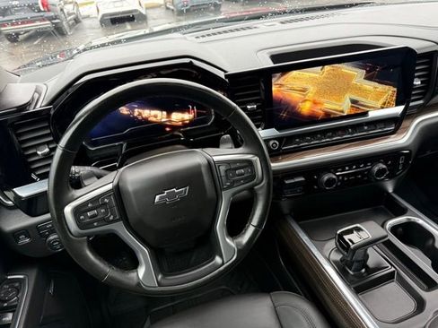 Used 2025 Chevrolet Silverado 1500 RST w/ Convenience Package II image 23