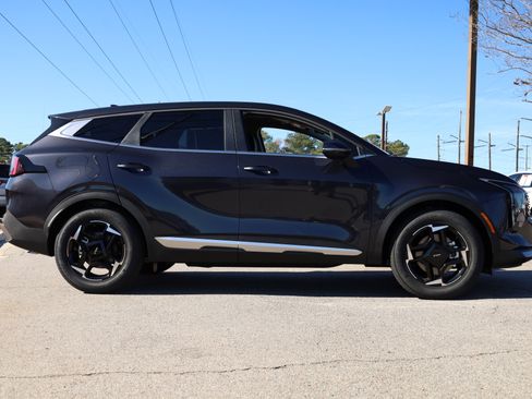 New 2026 Kia Sportage EX image 2