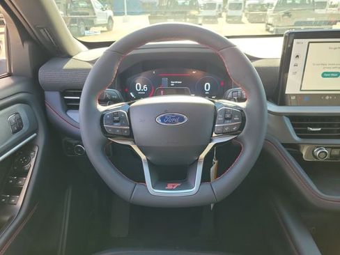 New 2026 Ford Explorer ST RWD image 9