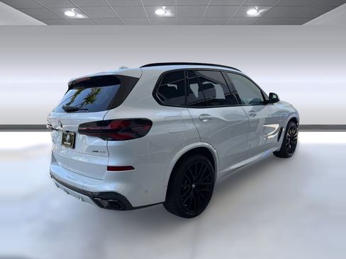 Used 2025 BMW X5 sDrive40i w/ M Sport Package RWD image 9