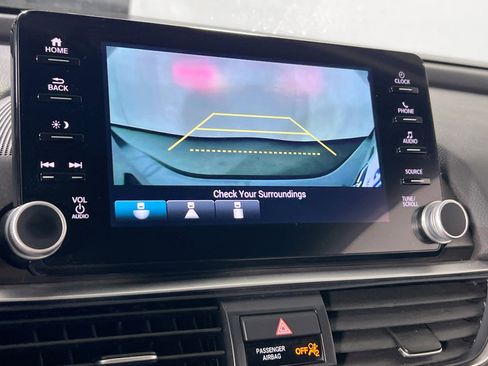 Used 2022 Honda Accord LX image 13