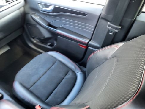 Certified 2025 Ford Escape ST-Line FWD image 17