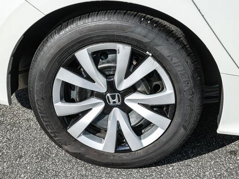 Used 2025 Honda Civic LX image 14