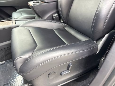 Used 2018 Tesla Model X 75D AWD/4WD image 41