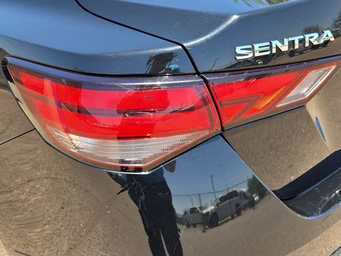 Certified 2023 Nissan Sentra SV FWD image 32