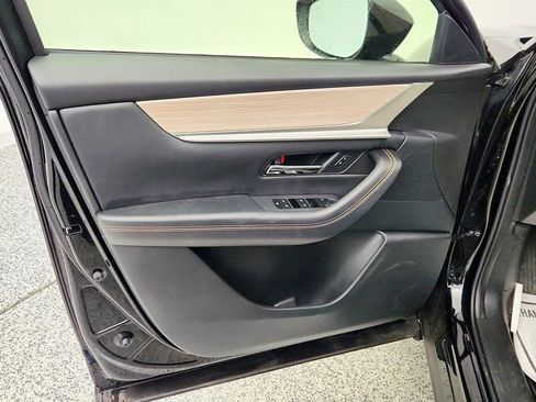 Used 2024 MAZDA CX-90 3.3 Turbo w/ Preferred Plus image 12