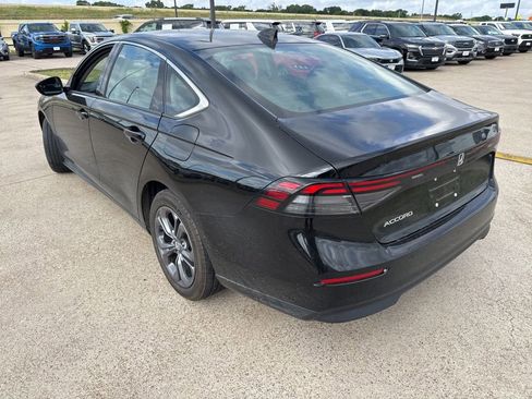 Used 2023 Honda Accord EX image 5