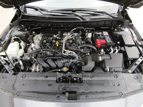 Used 2024 Nissan Altima 2.5 SV FWD image 27