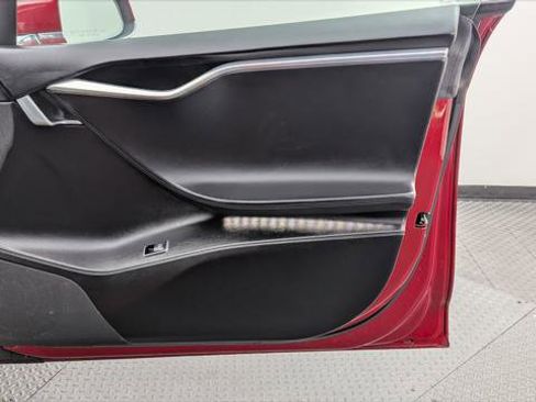 Used 2017 Tesla Model S 90D image 17