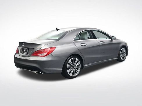 Used 2018 Mercedes-Benz CLA 250 image 4