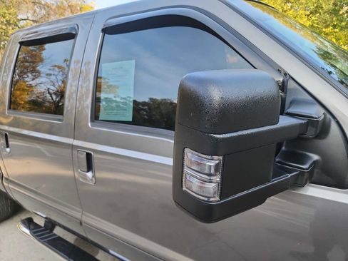 Used 2011 Ford F250 Lariat w/ Lariat Interior Pkg image 15