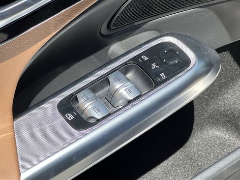 New 2026 Mercedes-Benz E 350 4MATIC Sedan image 20