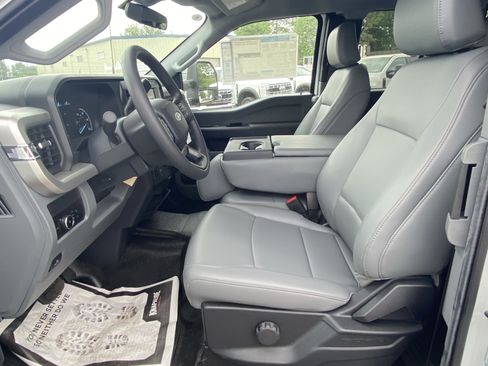 New 2025 Ford F450 XL image 13