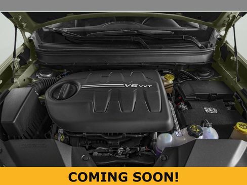 Used 2019 Jeep Cherokee Latitude Plus w/ Comfort/Convenience Group AWD/4WD image 7