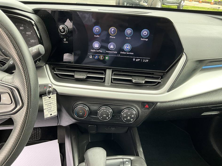 Used 2024 Chevrolet Trax LS FWD image 5