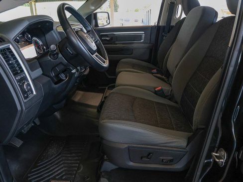 Used 2018 RAM 1500 Big Horn AWD/4WD image 11