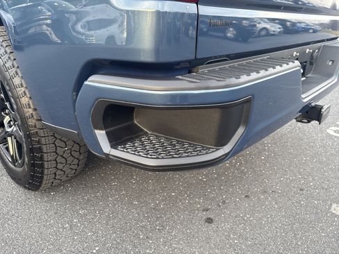 Used 2024 Chevrolet Silverado 1500 Custom w/ Turbomax Blackout Package image 17