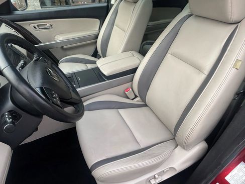 Used 2012 MAZDA CX-9 Grand Touring w/ Moonroof & Bose Audio Pkg image 17