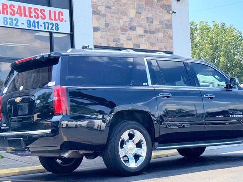 Used 2015 Chevrolet Suburban LTZ RWD image 4