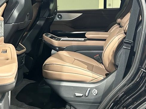 New 2026 Lincoln Navigator Black Label AWD/4WD image 45