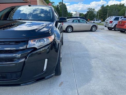 Used 2013 Ford Edge Sport w/ Driver Entry Pkg AWD/4WD image 4