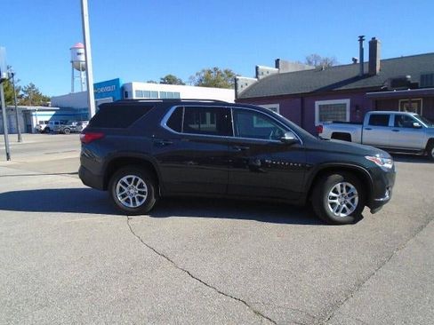 Used 2020 Chevrolet Traverse LT AWD/4WD image 5