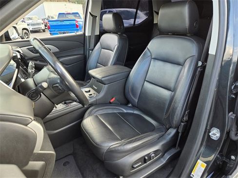 Used 2020 Chevrolet Traverse RS w/ LPO, 'HIT The Road' Package image 10